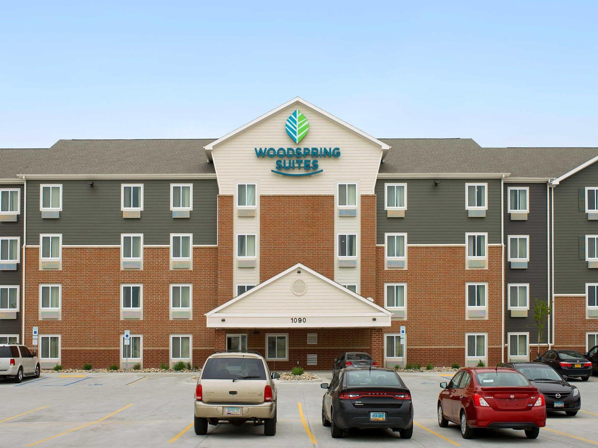 Woodspring Suites Fargo North Near Ndsu Dış mekan fotoğraf